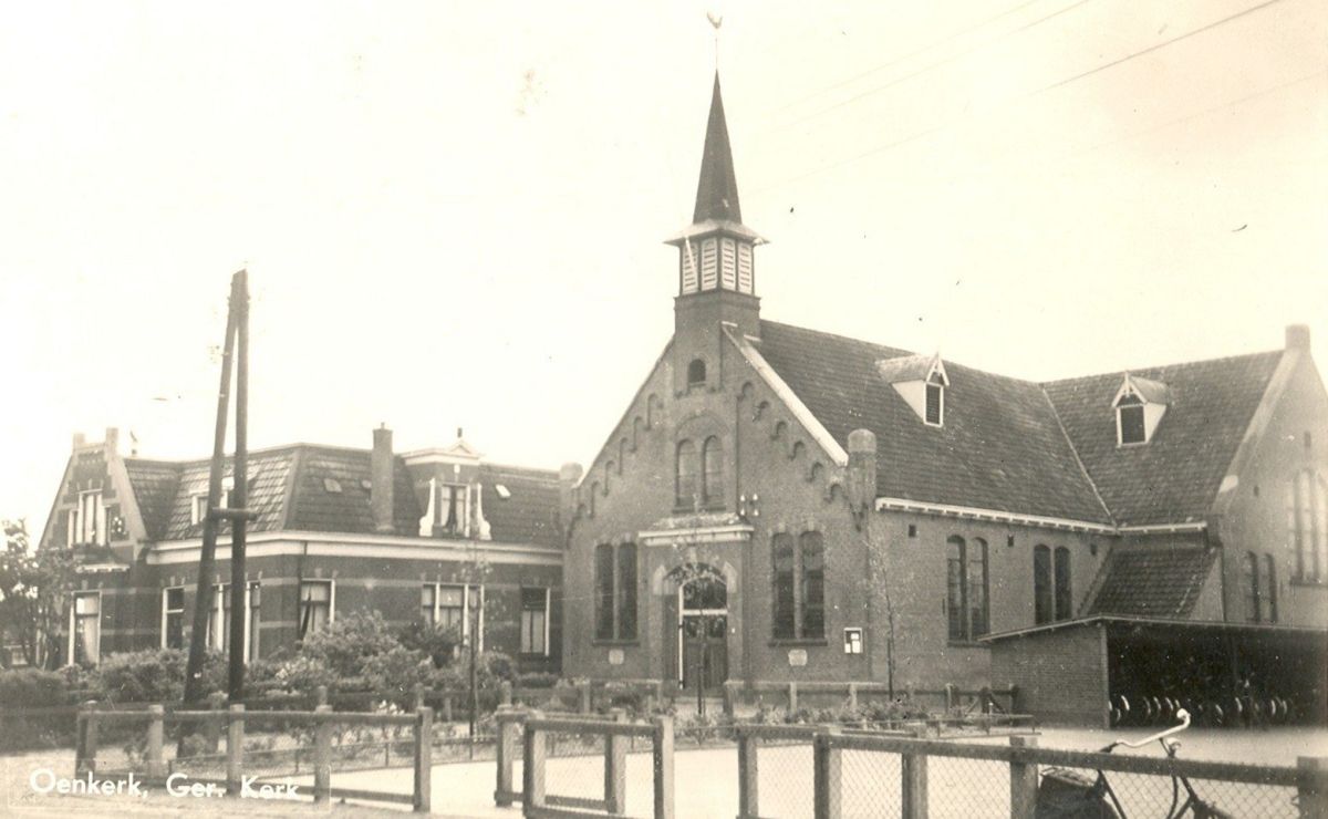 Kerk en Pastorie Oentsjerk